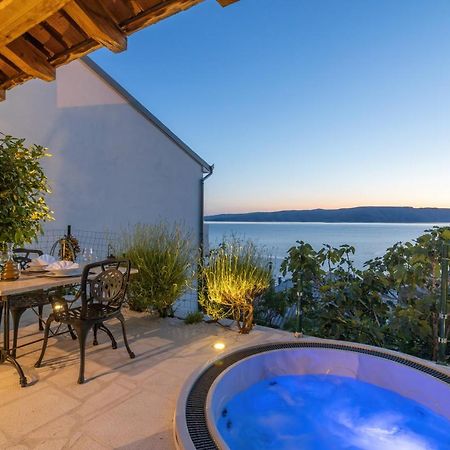 33 Ulica Nikole Jurisica Apartment Senj  Luaran gambar