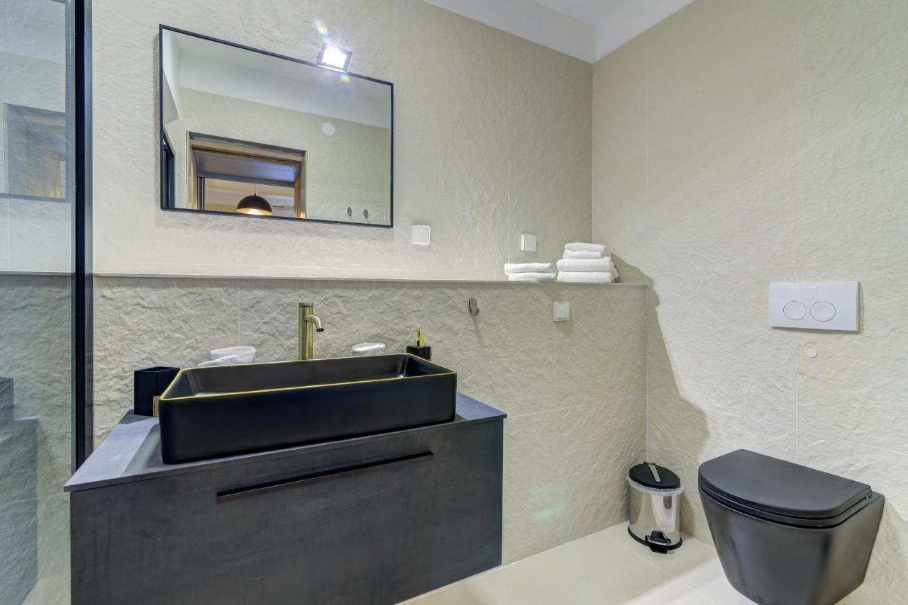 33 Ulica Nikole Jurisica Apartment Senj  Luaran gambar