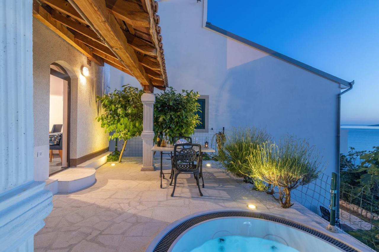 33 Ulica Nikole Jurisica Apartment Senj  Luaran gambar